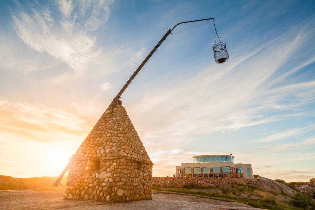 Bilde av vippefyret og besøkssenteret på Verdens Ende, Tjøme